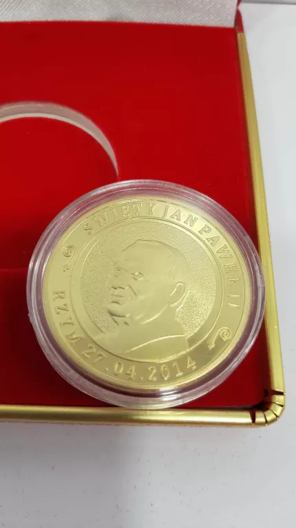 MEDAL "JAN PAWEŁ II - ŚWIĘTY - MENNICA PIĘTKA"