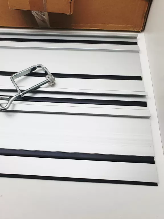 SZYNA PROWADZĄCA GRAPHITE 58G495-732 2X700 MM OPAKOWANIE ZASTĘPCZE