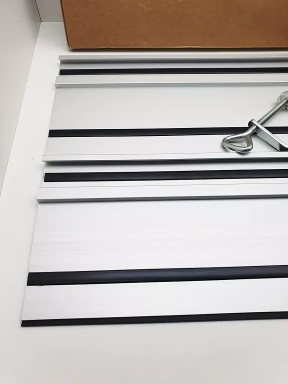 SZYNA PROWADZĄCA GRAPHITE 58G495-732 2X700 MM OPAKOWANIE ZASTĘPCZE