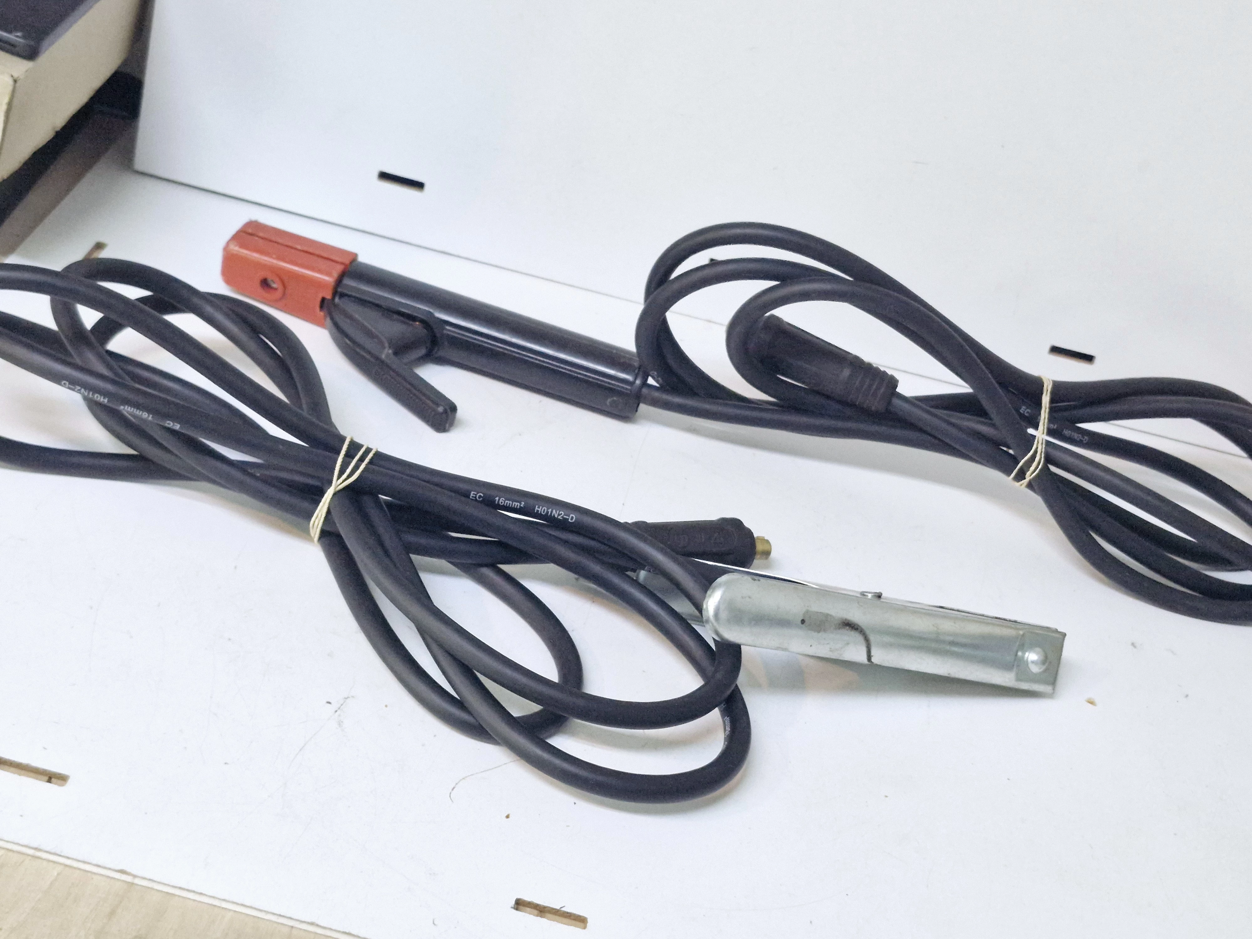 spawarka-inwertorowa-bester-155-nd-moc-pobierana-400