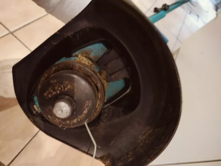 PODKASZARKA BOSCH ART 23 EASYTRIM