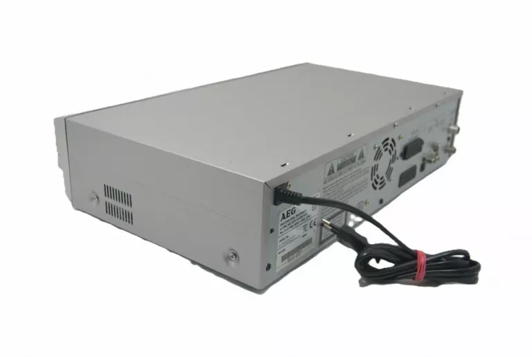 NAGRYWARKA VHS/DVD AEG DVD-R 4509 VCR PILOT