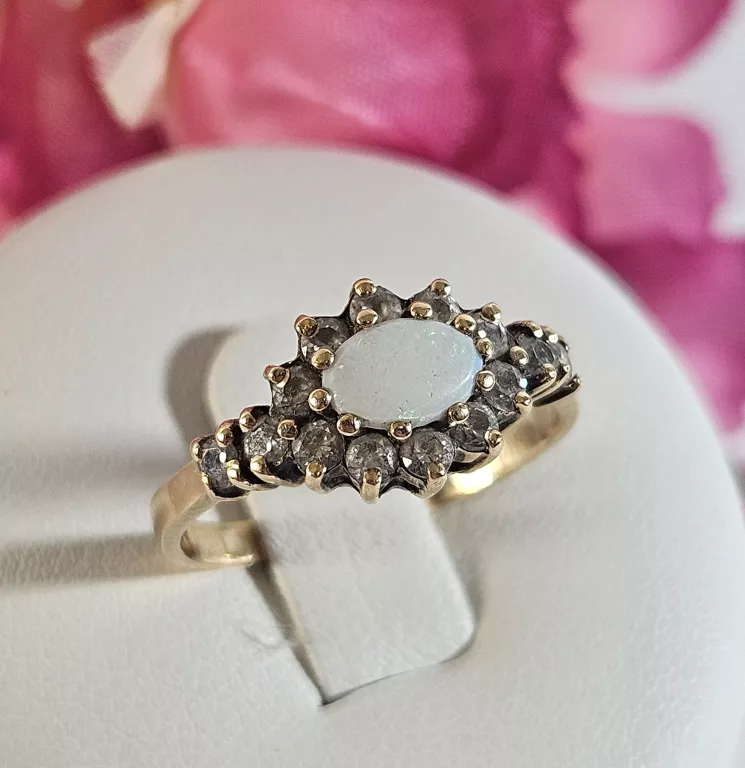 zloty-pierscionek-z-bialym-oczkiem-232gr-585pr-kosciuszki-10a1-braniewo