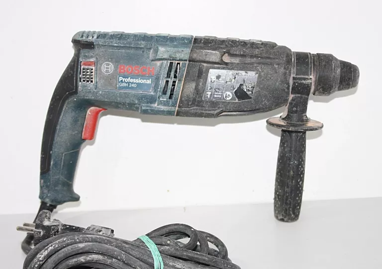 MŁOTOWIERTARKA BOSCH GBH 240
