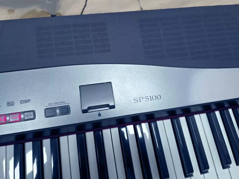 PIANINO CYFROWE FAME SP-5100 KOMPLET