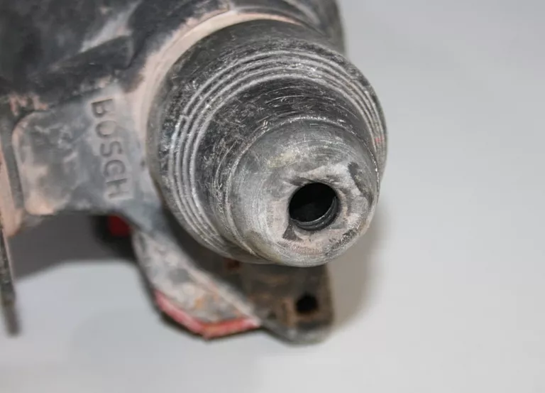 MŁOTOWIERTARKA BOSCH GBH 240
