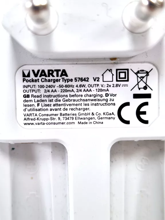 ŁADOWARKA AA AAA VARTA POCKET CHARGER 2100 MAH