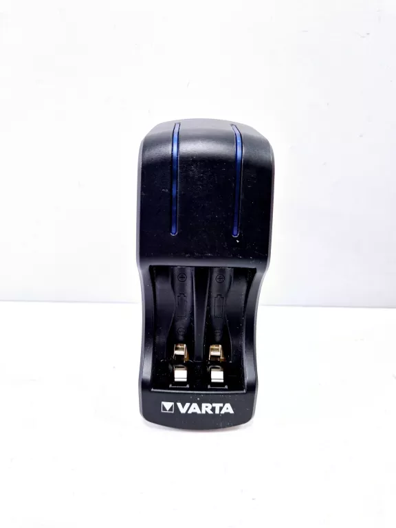 ŁADOWARKA AA AAA VARTA POCKET CHARGER 2100 MAH