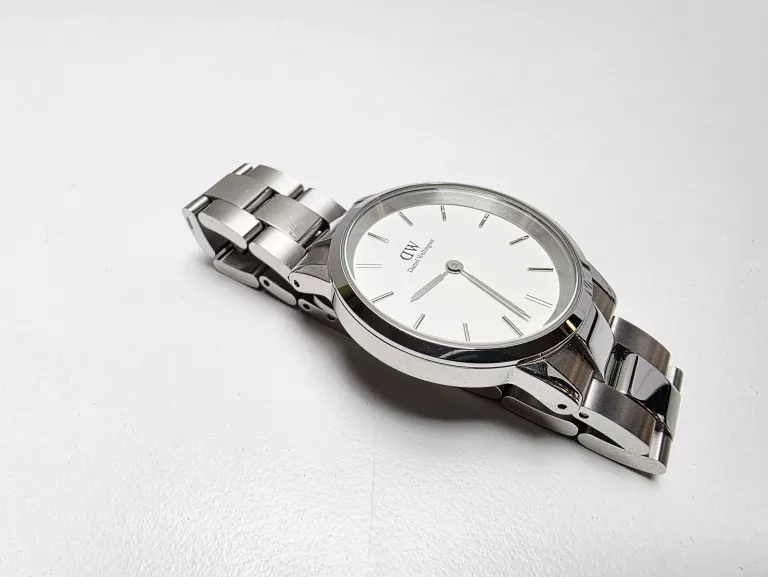 DANIEL WELLINGTON ICONIC LINK SILVER 36