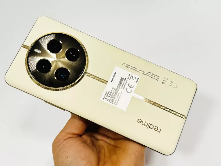 TELEFON REALME 12 PRO+ 512GB ZESTAW