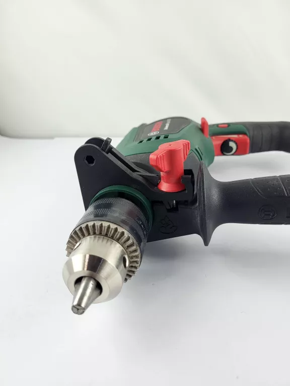 WIERTARKA BOSCH UNIVERSAL IMPACT 650 + WALIZKA