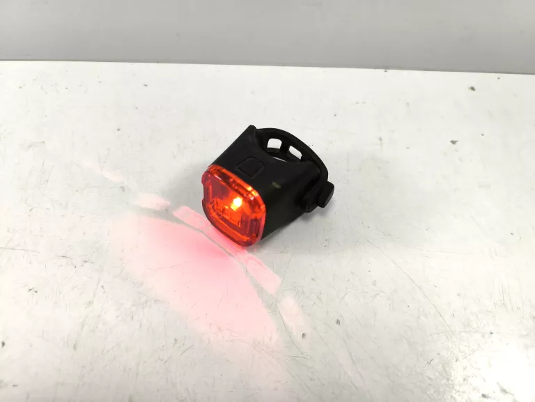 LAMPA ROWEROWA TYLNA USB