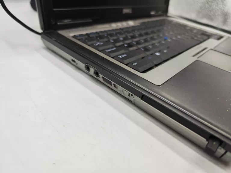 LAPTOP DELL LATITUDE D620