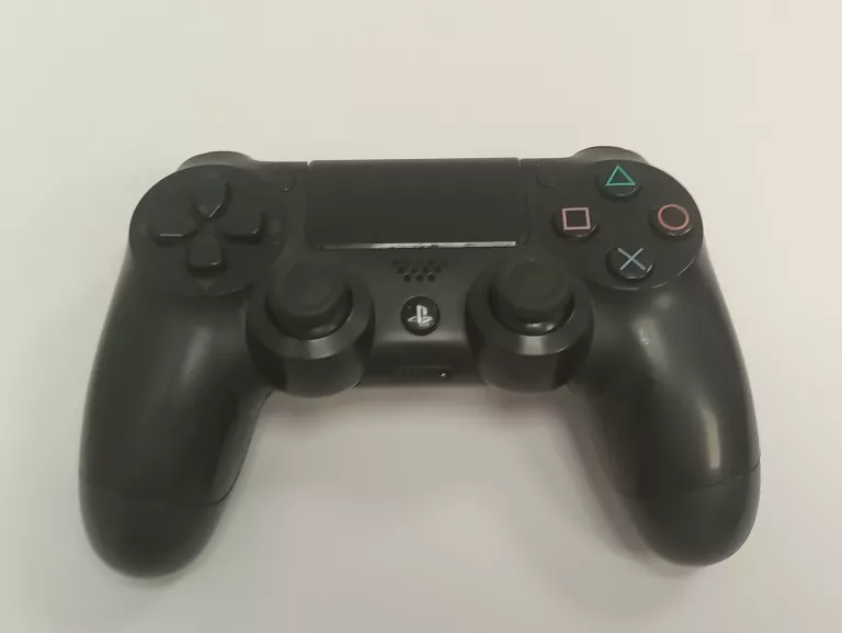 KONSOLA PS4 500GB CUH-1216A 500GB + 1 PAD, 1 GRA, KABLE
