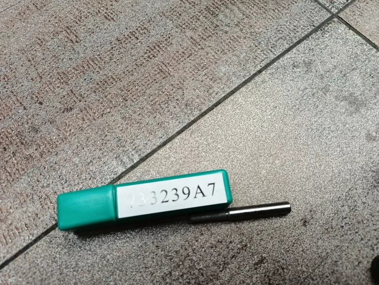 FREZARKA MAKITA M3700 530W + AKCESORIA