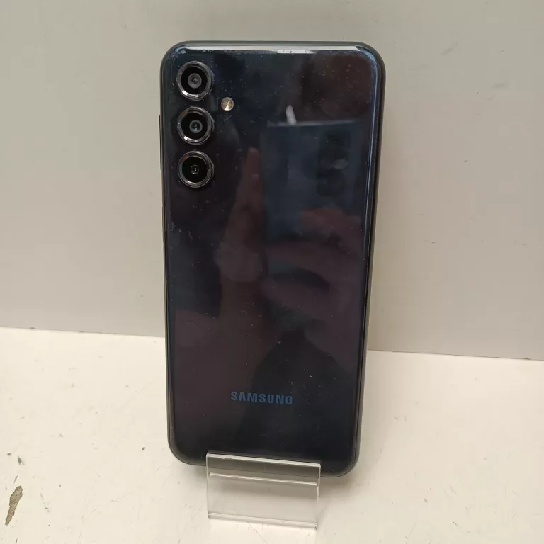 telefon-samsung-galaxu-m34-5g-zbity-rog-opcje-sim-202821-213909