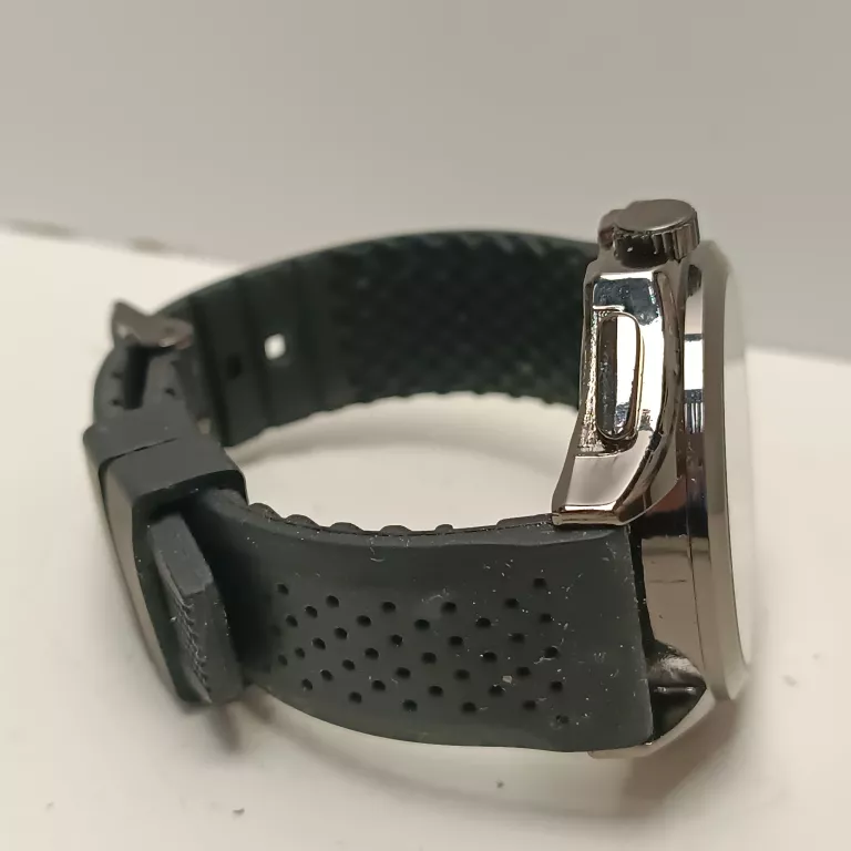 ZEGAREK CZARNY SR626SW