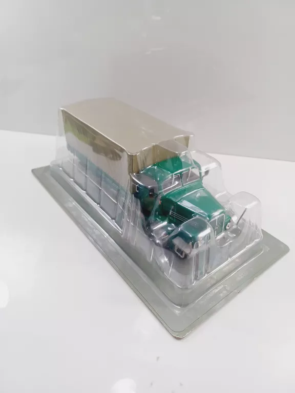 IFA H6 KULTOWE CIĘŻARÓWKI PRL 1:43 + GAZETKA DEAGOSTINI MODEL NUMER 35