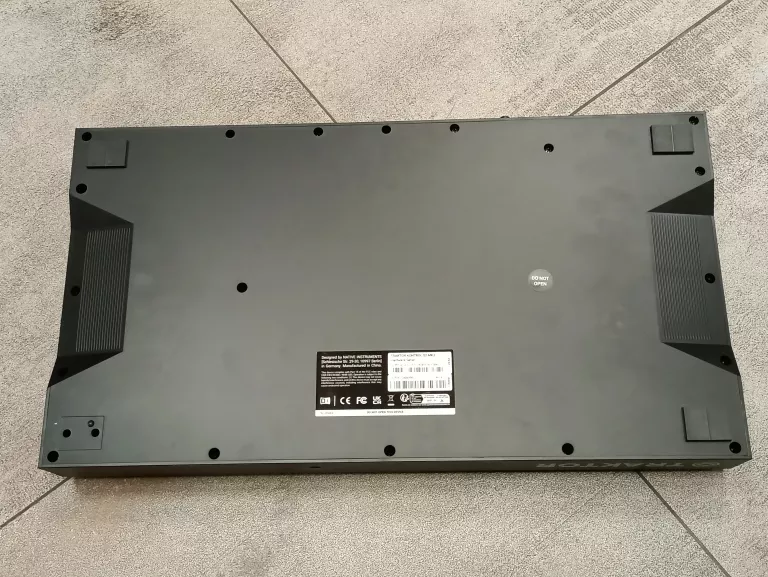 KONTROLER DJ TRAKTOR KONTROL S2 MK3 GWAR Z 10.2024