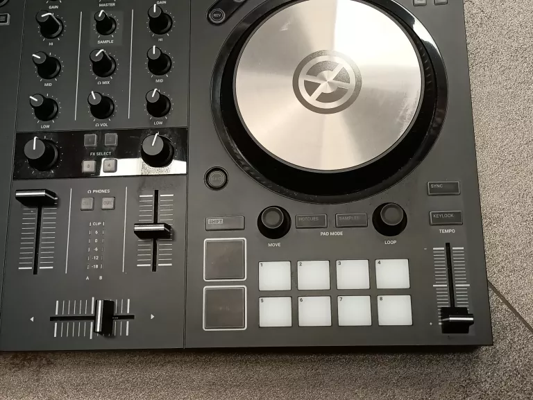 KONTROLER DJ TRAKTOR KONTROL S2 MK3 GWAR Z 10.2024
