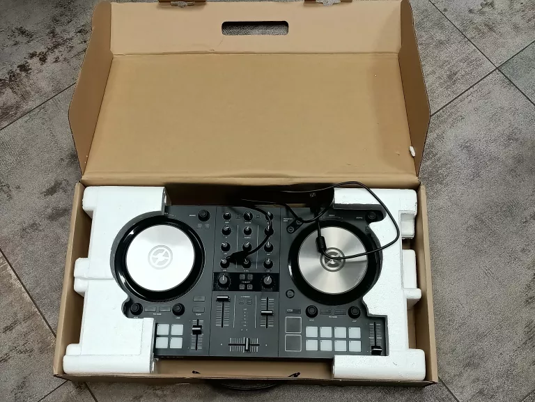 KONTROLER DJ TRAKTOR KONTROL S2 MK3 GWAR Z 10.2024