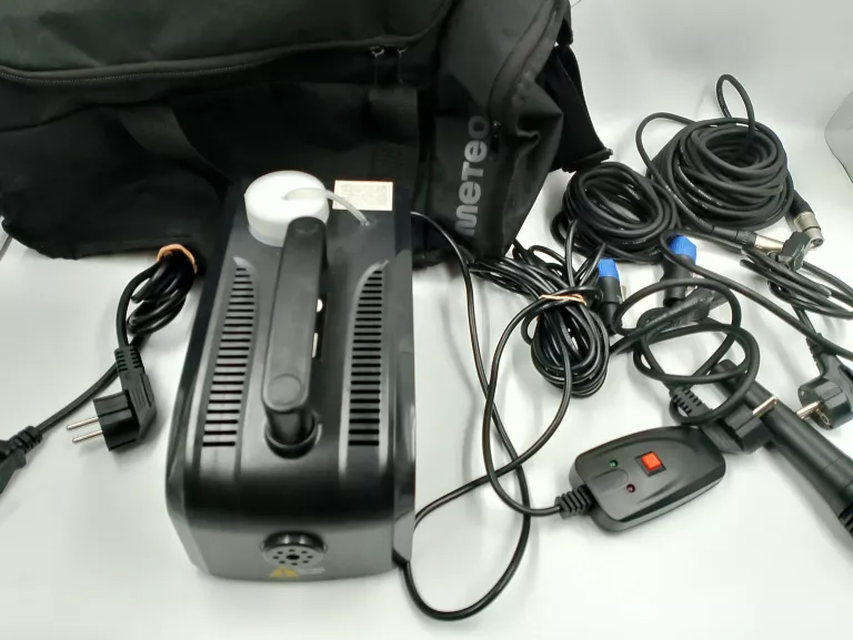 WYTWORNICA DYMU BEAMZ S500 + AKCESORIA