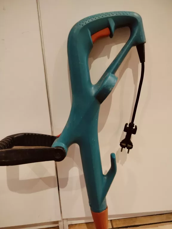 PODKASZARKA BOSCH ART 2600 COMBITRIM 450W 96DB
