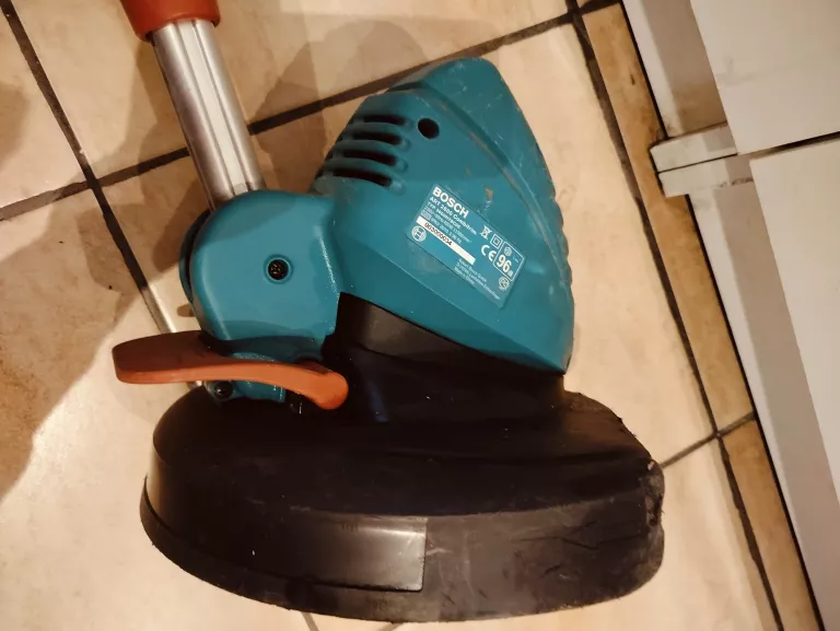 PODKASZARKA BOSCH ART 2600 COMBITRIM 450W 96DB