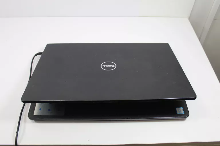 LAPTOP DELL VOSTRO 15 I3 / 4GB RAM 128GB SSD ( BATERIA DO WYMIANY)