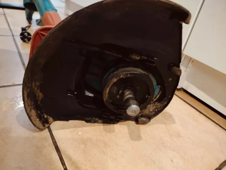 PODKASZARKA BOSCH ART 2600 COMBITRIM 450W 96DB