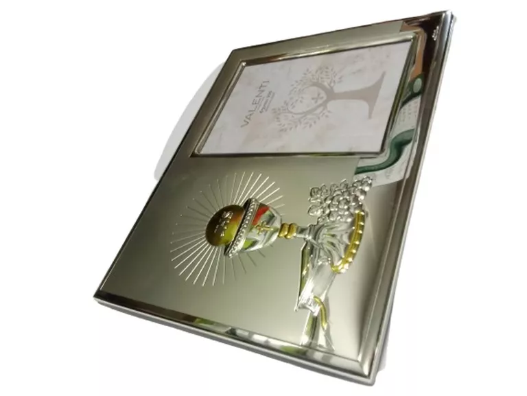 SREBRNA RAMKA KOMUNIJNA NA ZDJĘCIE (10X15) Z MOTYWEM IHS