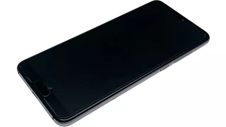 SMARTFON HUAWEI P20 PRO 6 GB / 128 GB 4G (LTE) NIEBIESKI