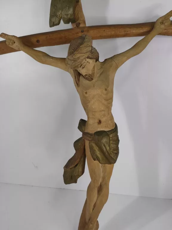 DREWNIANY KRZYŻ RZEŹBIONY JEZUS CHRYSTUS 49CM