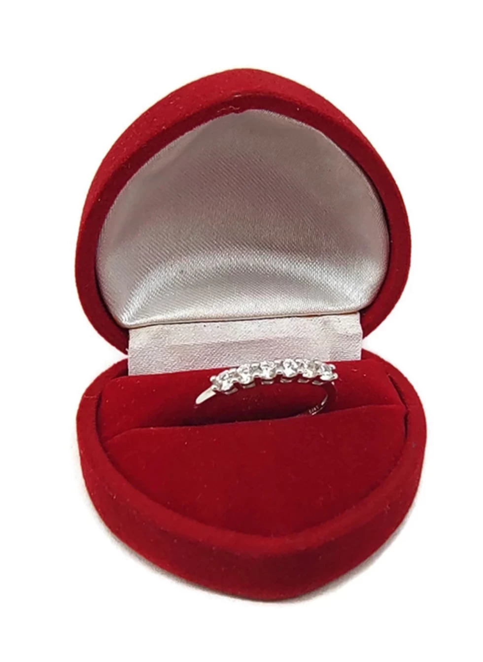 delikatny-srebrny-pierscionek-z-6-cyrkoniami-p925-106g-r-15-stan-11323-238058