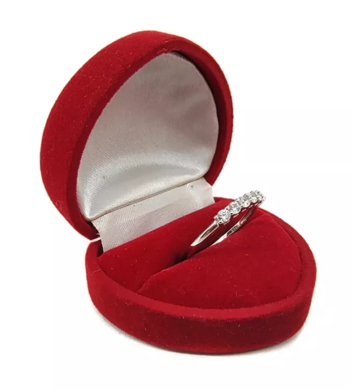 delikatny-srebrny-pierscionek-z-6-cyrkoniami-p925-106g-r-15-jana-pawla-ii-1-konstantynow-mk