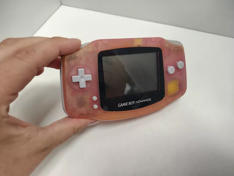 KONSOLA NINTENDO GAME BOY ADVANCE AGB-001 + GRA MAGICAL QUEST
