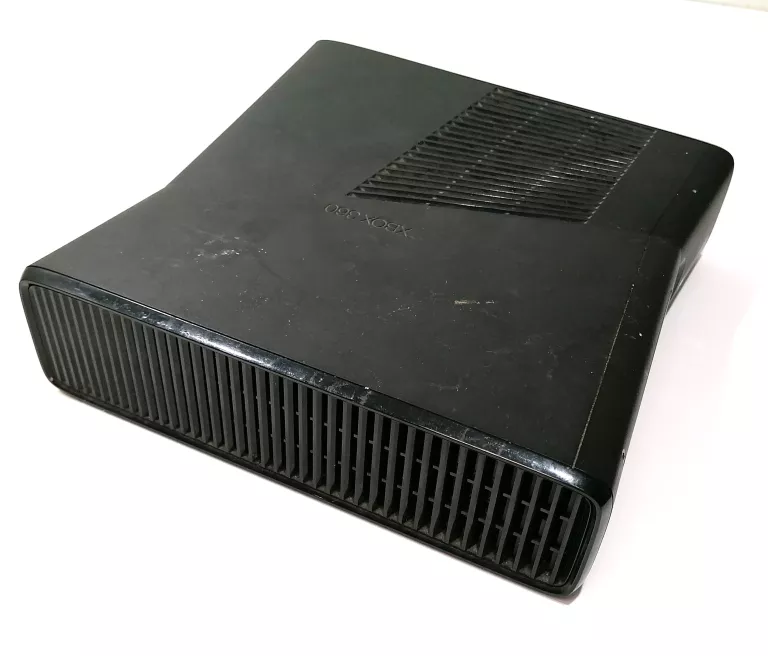 KONSOLA XBOX 360 S DYSK 320GB