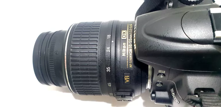 aparat-nikon-d5000-18-55mm-przebieg-11264futeralwodoodporne-etui-stanbdb-rozdzielczosc-122