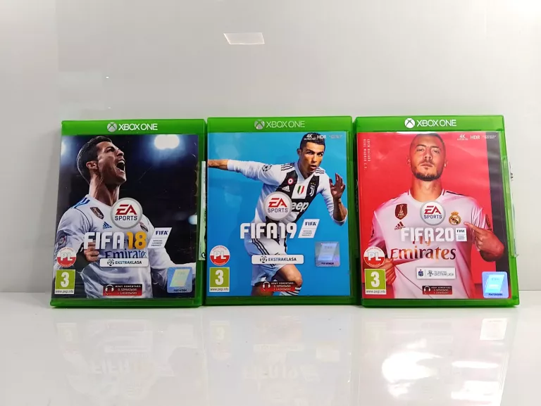 XBOX ONE FIFA 18/19/20 ZESTAW