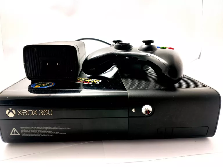 KONSOLA XBOX 360 E CONSOLE + PAD