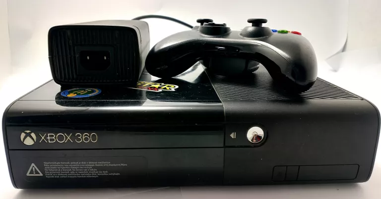 KONSOLA XBOX 360 E CONSOLE + PAD