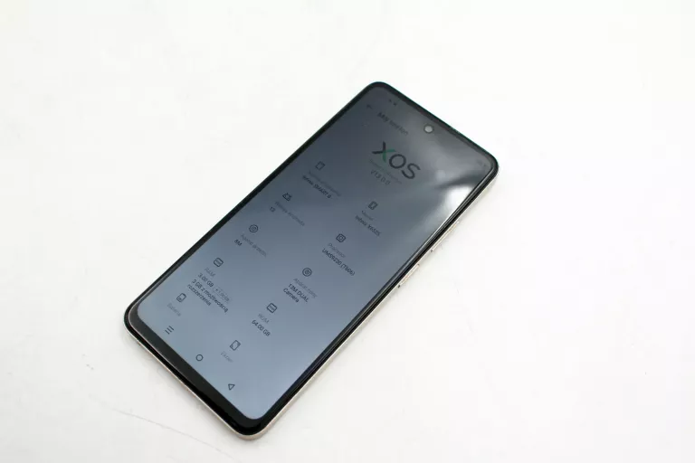 TELEFON INFINIX SMART 8 GOL