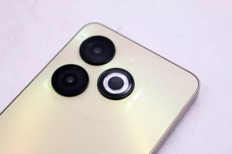 TELEFON INFINIX SMART 8 GOL