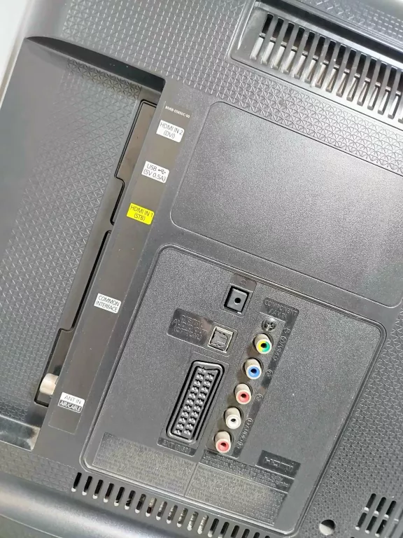 TV SAMSUNG UE32J41000AWXXH + PILOT