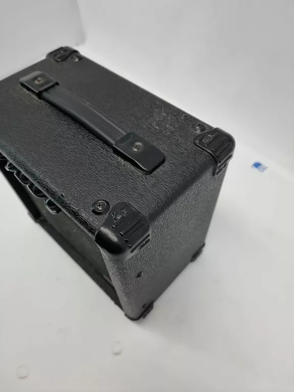 WZMACNIACZ GITAROWY STAGG 10 GA