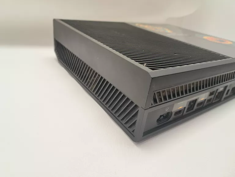 KONSOLA XBOX ONE MODEL 1540 500GB