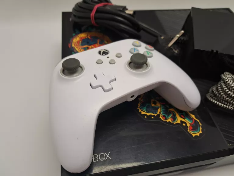 KONSOLA XBOX ONE MODEL 1540 500GB