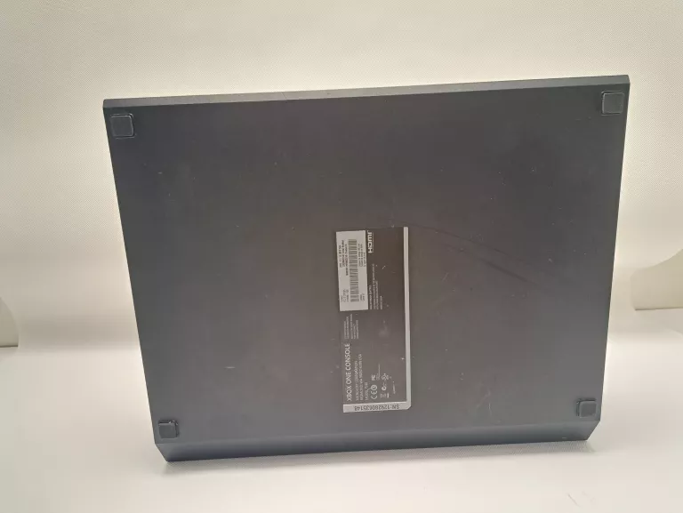 KONSOLA XBOX ONE MODEL 1540 500GB