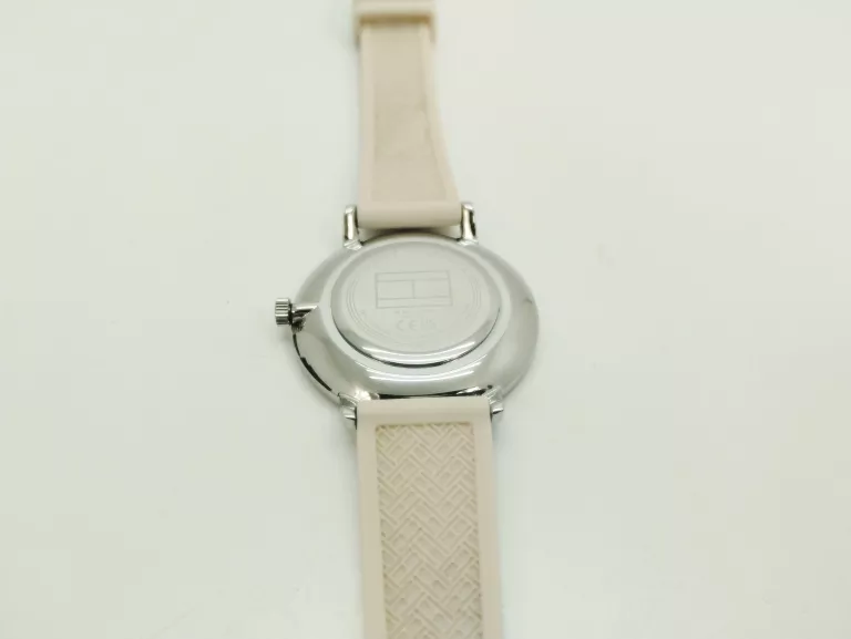 zegarek-tommy-hilfiger-1782737-funkcje-220-128