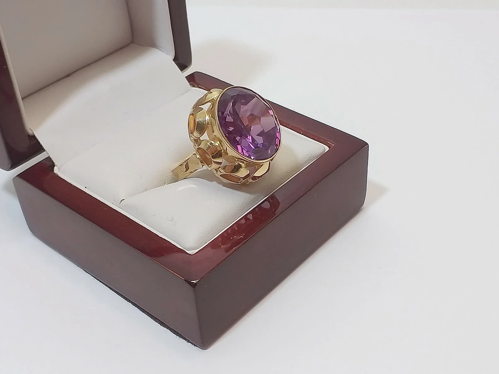 zloty-pierscionek-z-fioletowym-kamieniem-972g-pr585-roz16-stan-11323-2